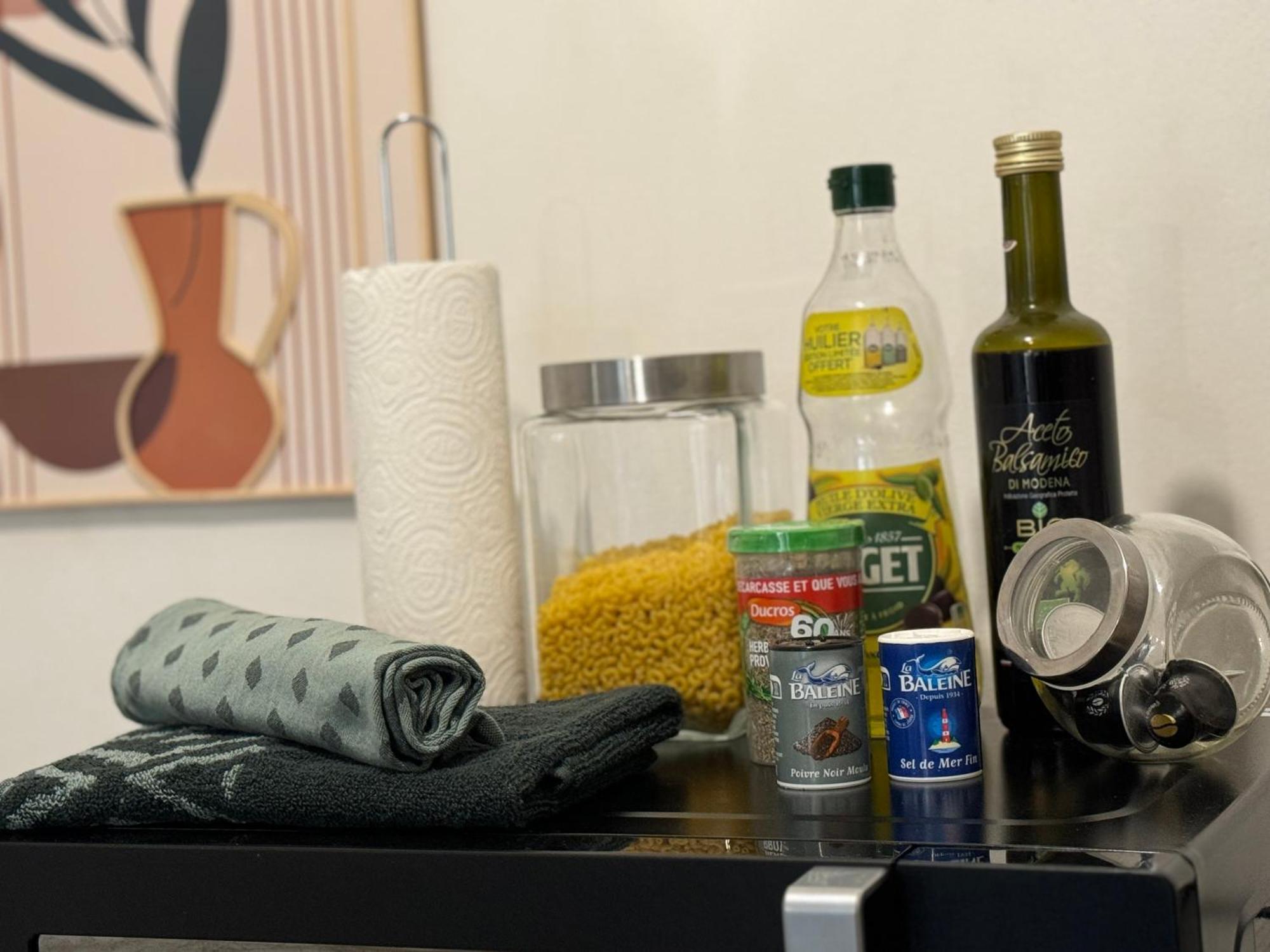 Apartment 32 M2 Intra Muros - Wifi - Netflix - Bureau Avignon